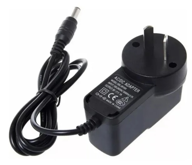 FUENTE SWITCHING 12V 1AH PLASTICA ENCHUFABLE